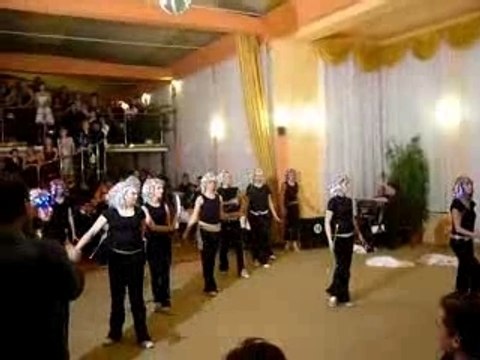 Maturitni ples Svobodna chebska skola (clip2)