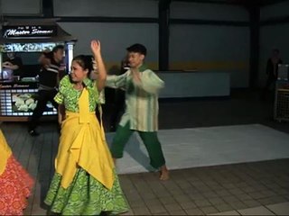WATCH: 'Flash mob' staged in LRT station