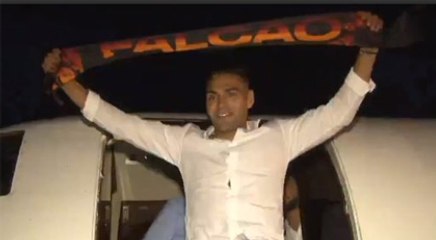 Ayağının tozuyla üçlü çektirdi