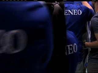 Descargar video: Ateneo beats FEU, books trip to men's volleyball finals