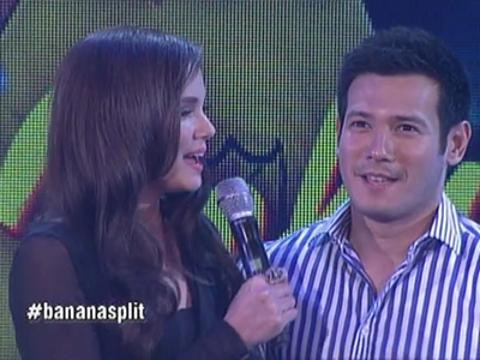WATCH: Isabel Oli serenades John Prats on 'Banana Split'