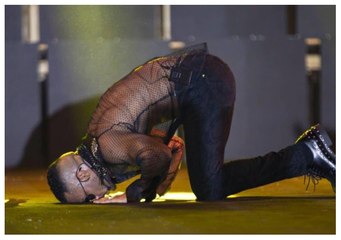 محمد رمضان يكشف سبب سجدته التي أثارت الجدل في حفله الأخير