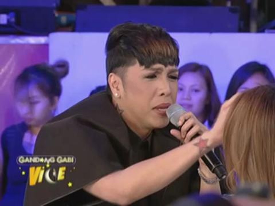 Angeline Quinto breaks into tears on 'GGV'