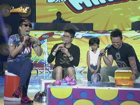 Laughs as Vice jokes about Anne's jellyfish attack