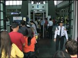 NAIA-1 passengers endure long lines