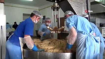 Siyez unu çekme helvada hayat buldu