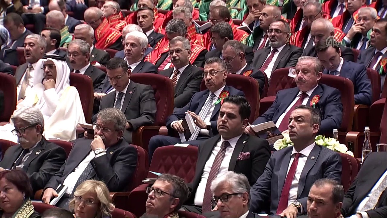 Cumhurbaşkanı Erdoğan: 'Türkiye, halkın iradesini en üstte tutan kuvvetler ayrılığı fikrine ve bunun üzerine bina ettiği demokrasi anlayışına hep bağlı kalmıştır' - ANKARA
