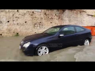 Stuhi e fuqishme në Berat  -Top Channel Albania - News - Lajme