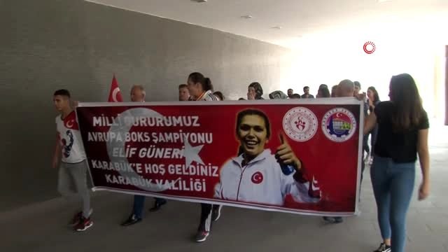 Milli Boksör Güneri: Hep şampiyonluk, hep İstiklal Marşı hedefim var