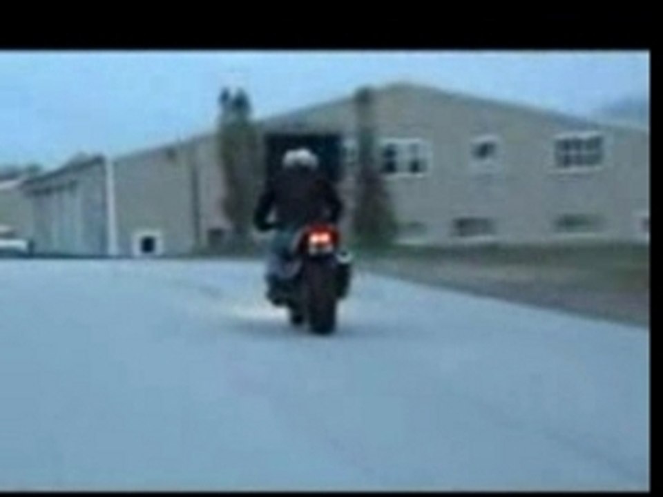 Superbe Drift en Moto Maitrise By[-FaFaTaLe-]