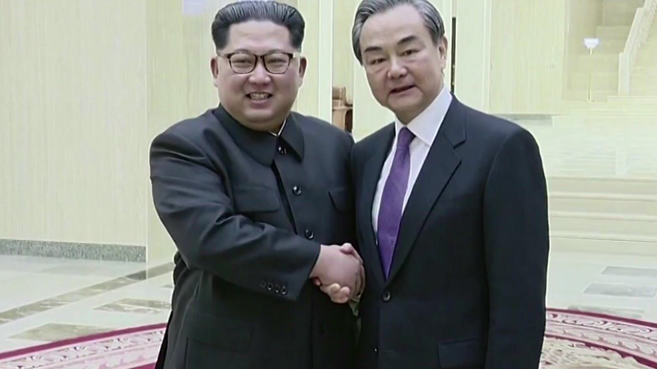 왕이 평양 도착, '동병상련' 북중 밀착 가속 / YTN