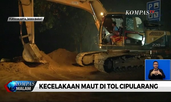 Pembersihan Lokasi Kecelakaan Tol Cipularang, Lalu Lintas Tersendat