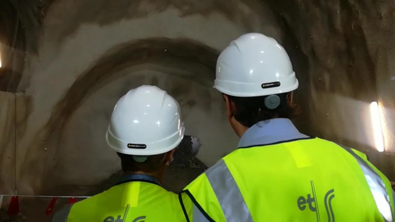 ETS ejecuta el primer cale del túnel Lugaritz-miraconcha de la pasante de EuskoTren