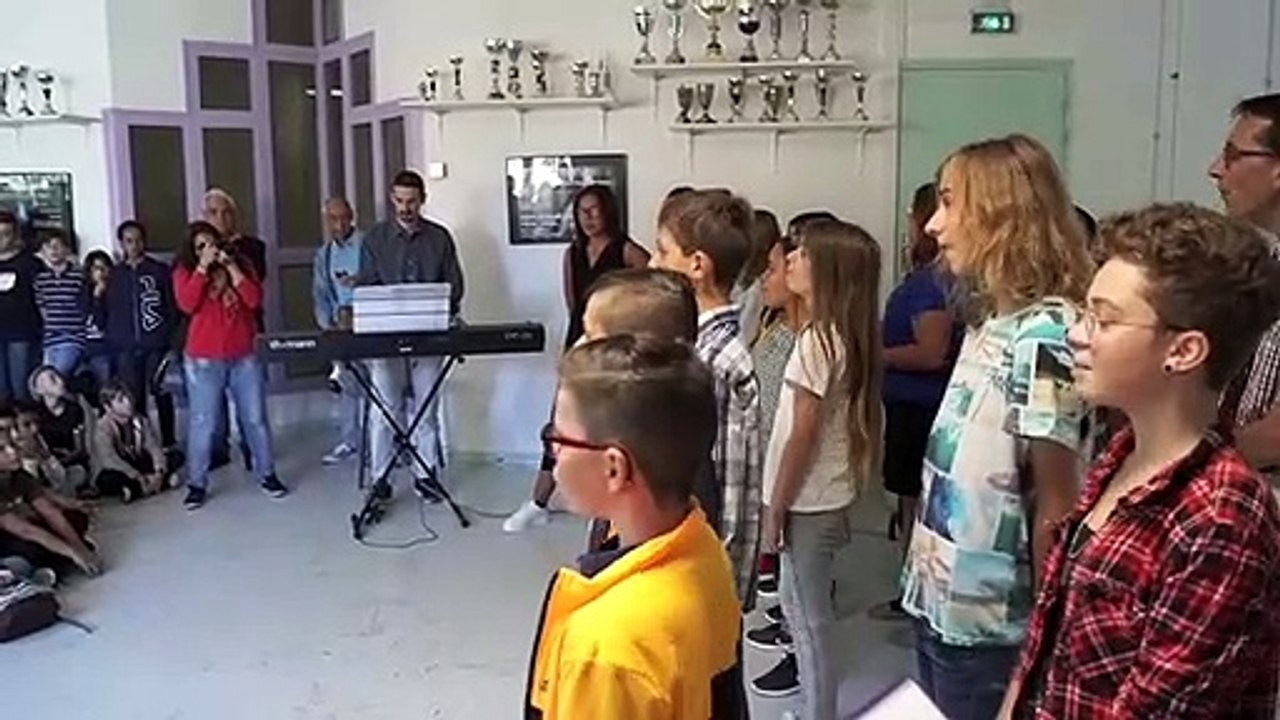 MACON-INFOS - Rentrée en fanfare au collège Schuman