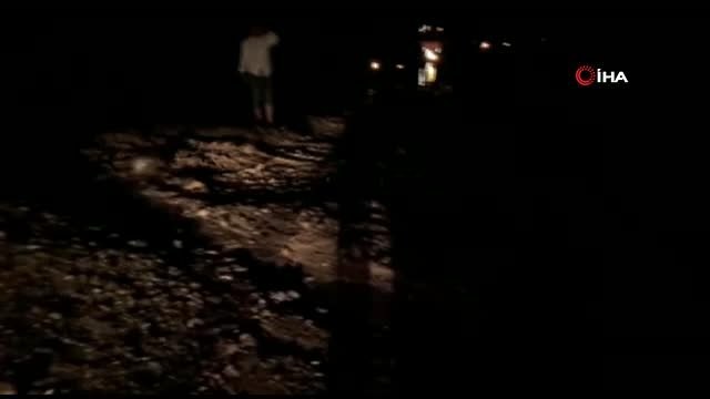 Araklı-Bayburt yolu sel nedeniyle ulaşıma kapandı