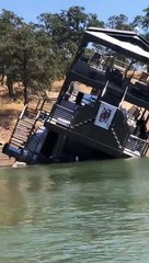 Ce bateau à 3M$ chavire et se retourne lors d'un tournoi de poker !