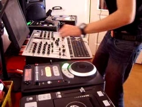 DJ MARTIAL MIX JUMP STYLE