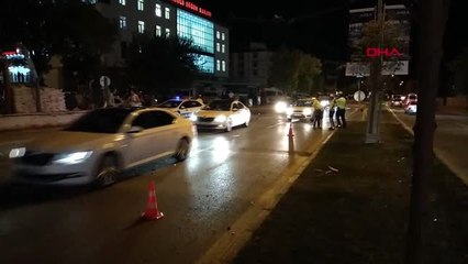 Motosikletin çarptığı yaya öldü, 2 yaralı