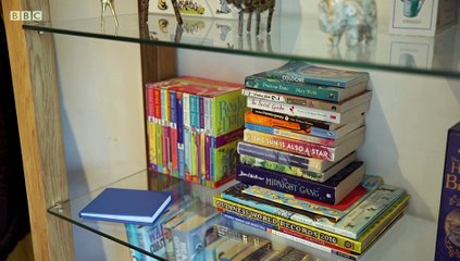 Home is Where the Art is - S01E11