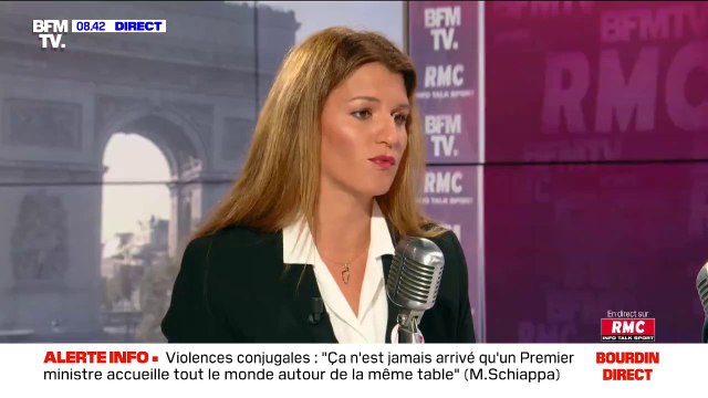 Violences conjugales: Marlène Schiappa affirme que la première cause de mortalité quand un homme tue sa femme est l'arme à feu