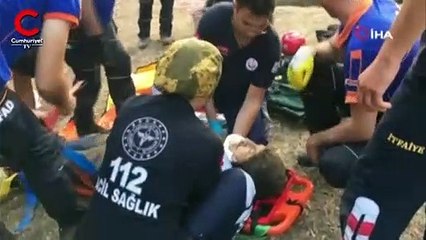 Mezarlıktan gelen inleme sesleri korkuttu