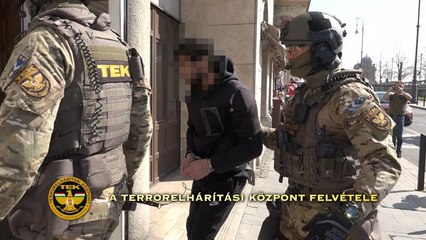 Terrorcselekmény és emberiesség elleni bűncselekmény miatt emeltek vádat F. Hassan ellen