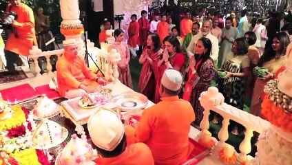 मुकेश अंबानी के घर गणपति पूजा