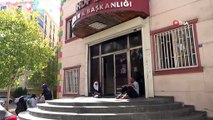 HDP Diyarbakır İl Başkanlığı Önünde Oturma Eylemi Başlattı