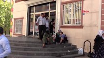 Diyarbakır'da hdp önünde bir aile daha oturma eylemi başlattı