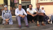 HDP önünde oturma eylemi yapan ailelerin sayısı 4'e yükseldi - DİYARBAKIR
