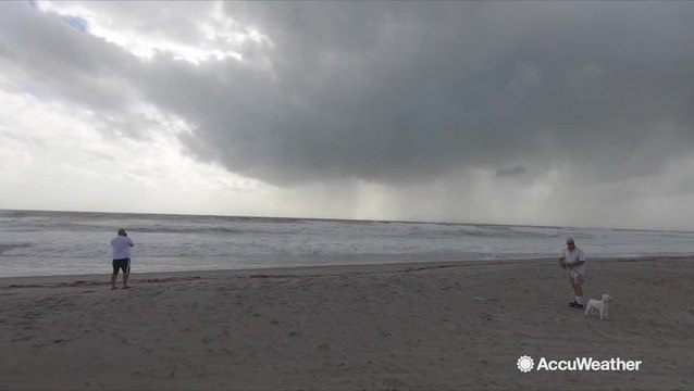 Dorian's winds picking up along the Florida coast