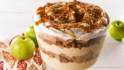 This Over-The-Top Caramel Apple Trifle Screams Fall