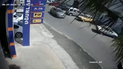 Polis şüpheli kovalamacası kamerada