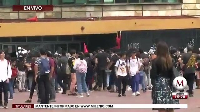 Encapuchados vandalizan Rectoria de la UNAM