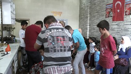 Mahalle çocuklarının okul tıraşı kadın muhtardan - KAYSERİ