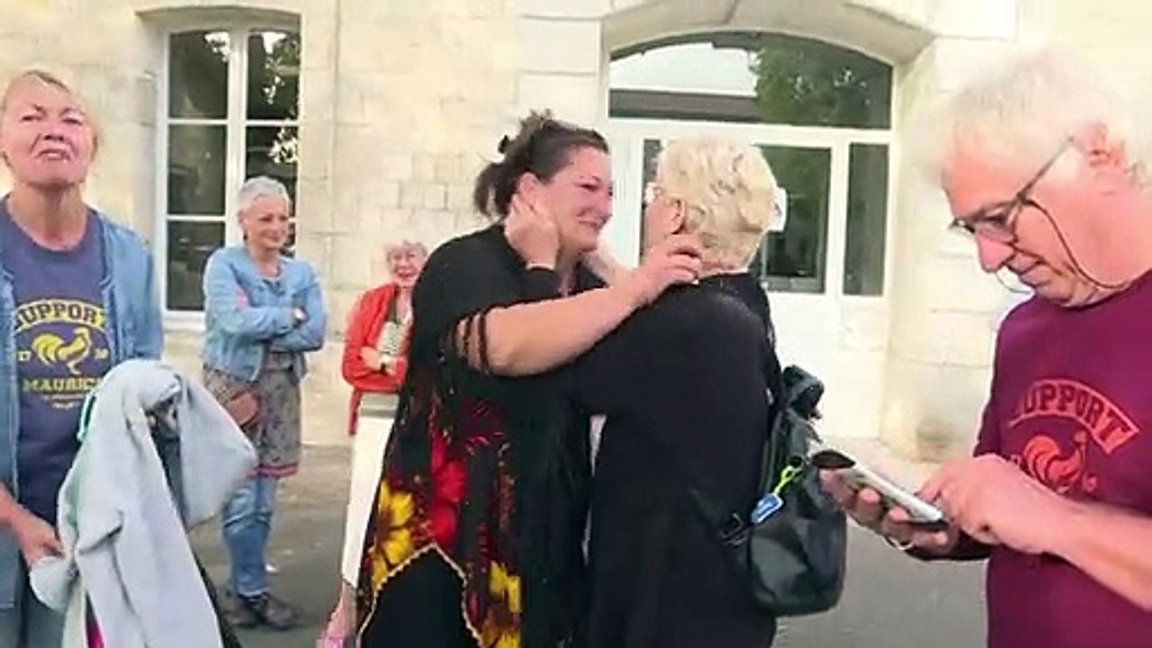 Hahn Maurice darf weiter krähen