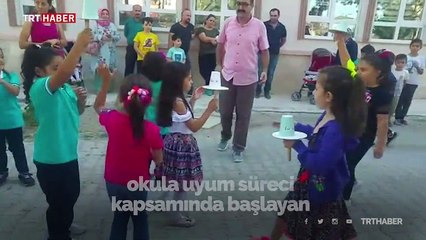 Öğretmenlerden öğrencilere ilk gün sürprizi