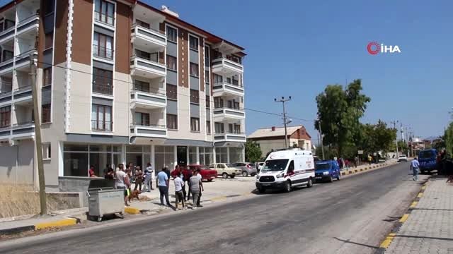 Manisa'da kadın cinayeti...26 yaşındaki genç kadın evinde bıçaklanarak öldürüldü