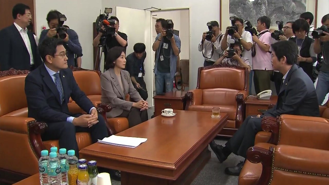 여야 원내대표 긴급 회동...조국 청문회 극적 타결 여부 주목 / YTN