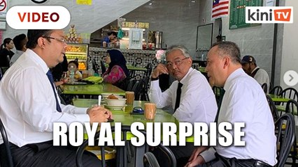 Nasi Lemak restaurant in Putrajaya gets royal surprise