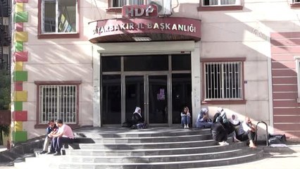 Dağa kaçırılan çocukların ailelerinin HDP'ye tepkisi sürüyor