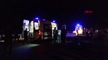 Muğla polisin uyarısına rağmen kaçınca önce otobüse sonra motosiklete çarptı 2 ölü