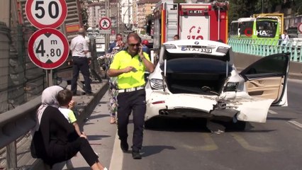Otomobille çarpışan tır yolun karşı şeridine geçti, D100 trafiğe kapandı