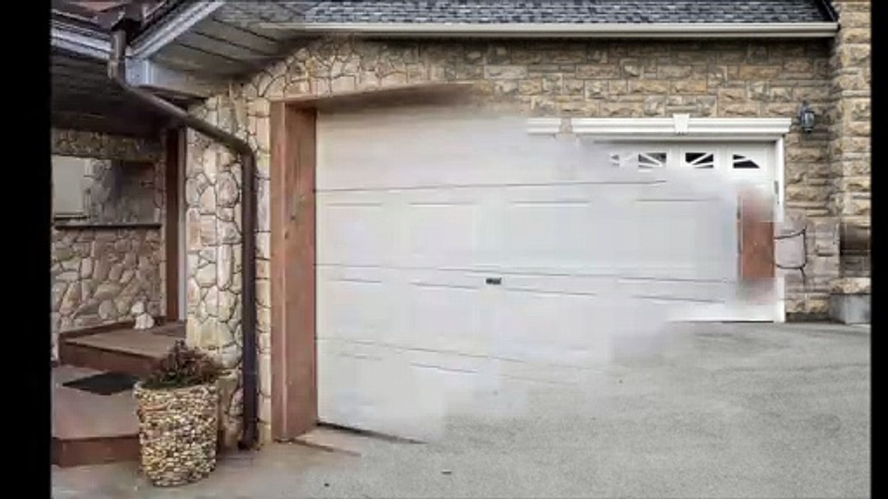 Thomas Garage Doors-(203) 252-1019