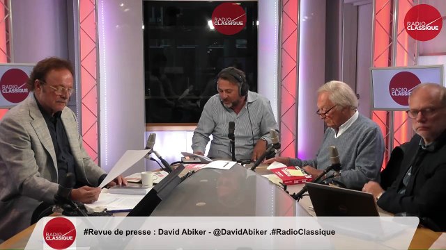 Emmanuel Macron s’est rendu hier en toute discrétion dans les locaux du 3919, centre qui reçoit les appels des femmes victimes des violences de leurs compagnons