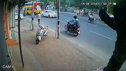 Watch Video : Two Wheeler theft near Tiruppur