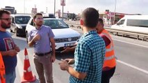 Kocaeli'de 7 aracın karıştığı zincirleme kaza...Trafiğin durduğu yolda uzun araç kuyruğu oluştu