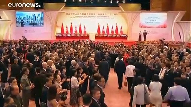 Hong Kong : retrait du texte controversé sur les extraditions