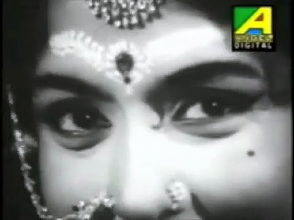 Ogo Kajol Noyona Horini-Hemanta Mukherjee