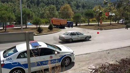 Samsun'da trafik kazası: 7 yaralı...Kaza anı kamerada